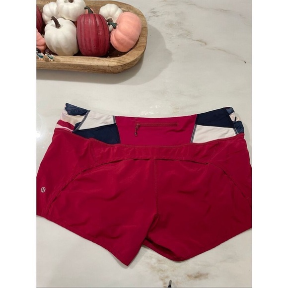 Lululemon Run Time Short 4 way stretch Red Quilt Lined Speed Up Tracker short - Picture 3 of 7